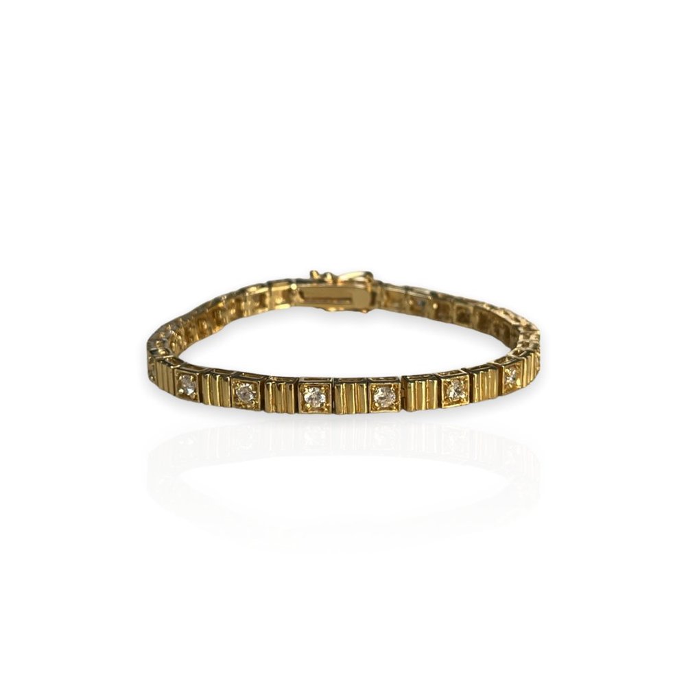 ✧ Gold bracelet